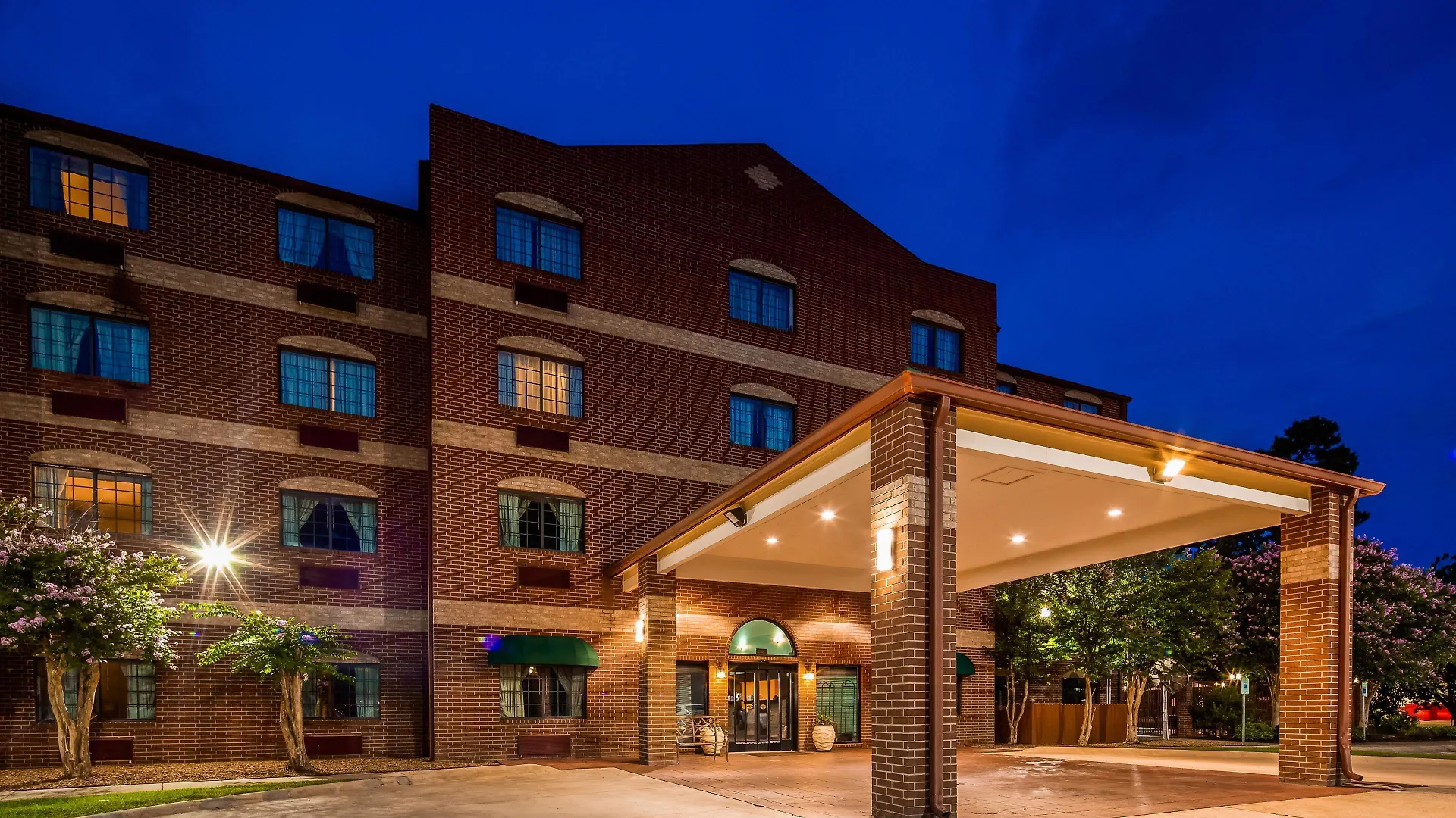 6 Family Hotels Near The Woodlands Golf Resort Worth Booking
