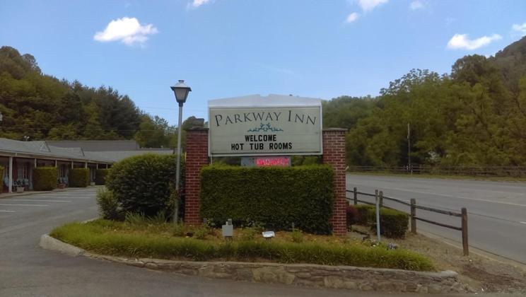 4 Budget Hotels Near Carroll's Fine Food and Game Worth Booking